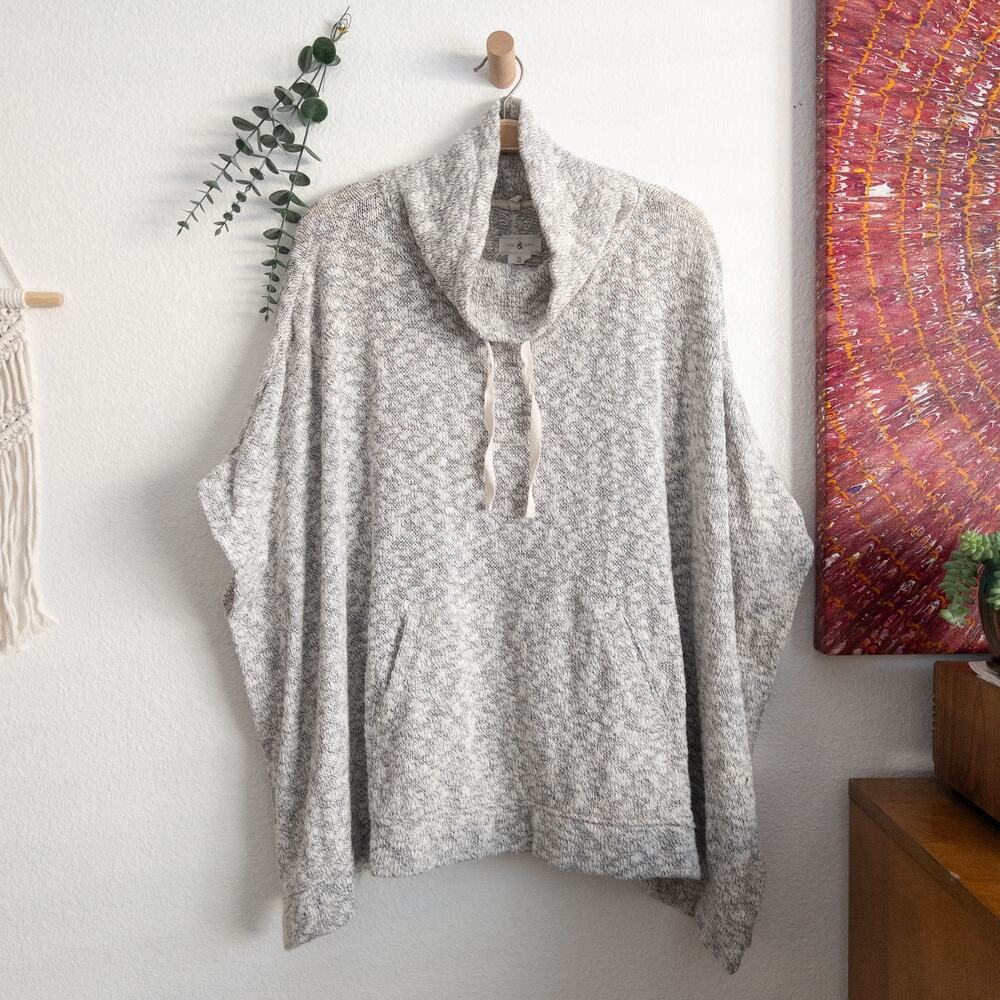 Lou & Grey White and Gray Pull Over Sweater Knit Poncho XL